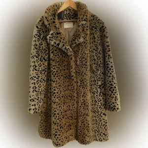 *VINTAGE* 1960s Leopard faux fur coat